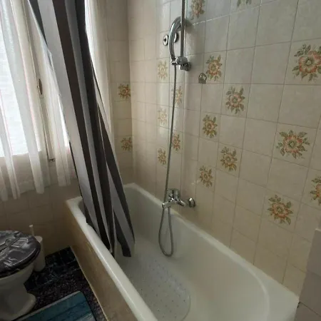 Etoile Hotel