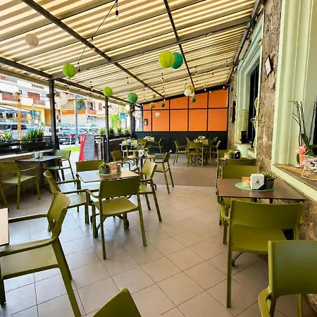 Etoile Hotel *